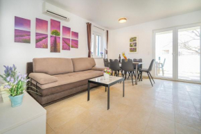 Apartment Giardin with Terrace